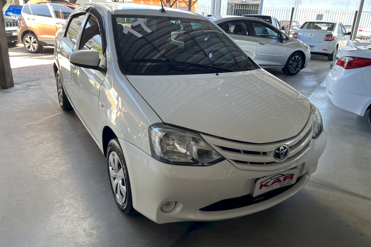 Etios sedan X