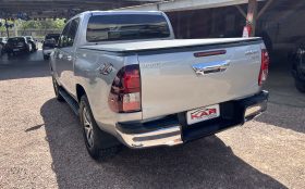 Hilux SRX