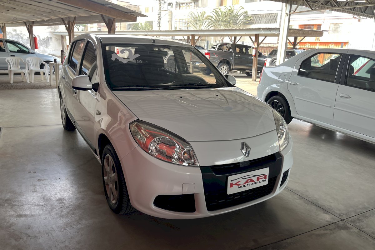 Sandero Expression