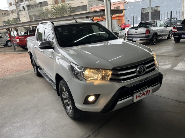 Hilux SRV