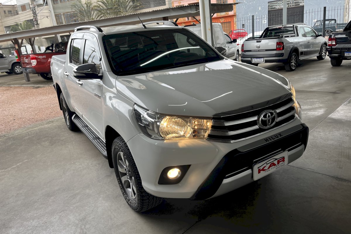 Hilux SRV