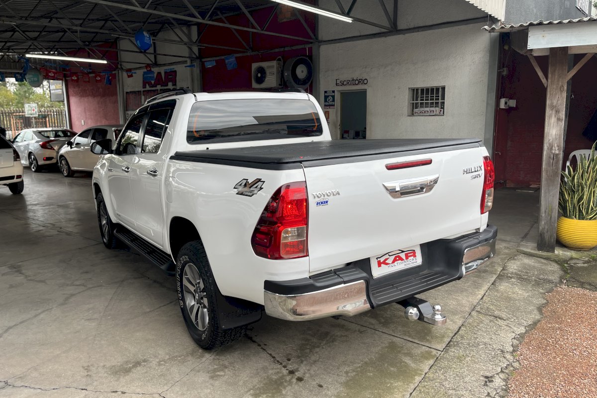 Hilux SRV