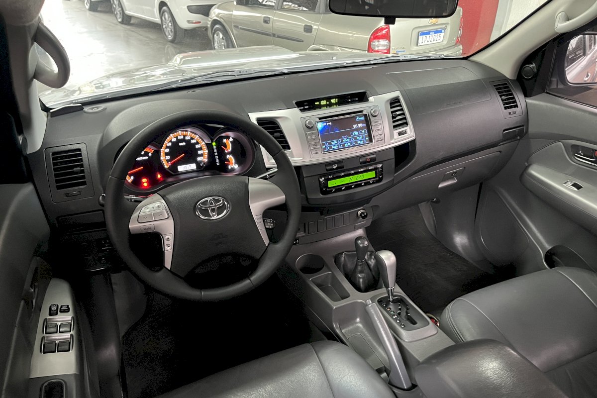 Hilux SRV