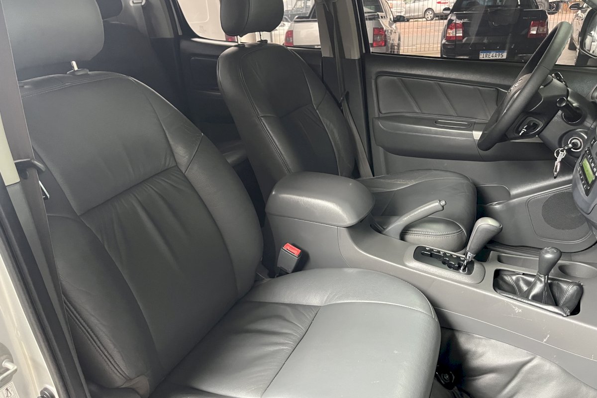 Hilux SRV