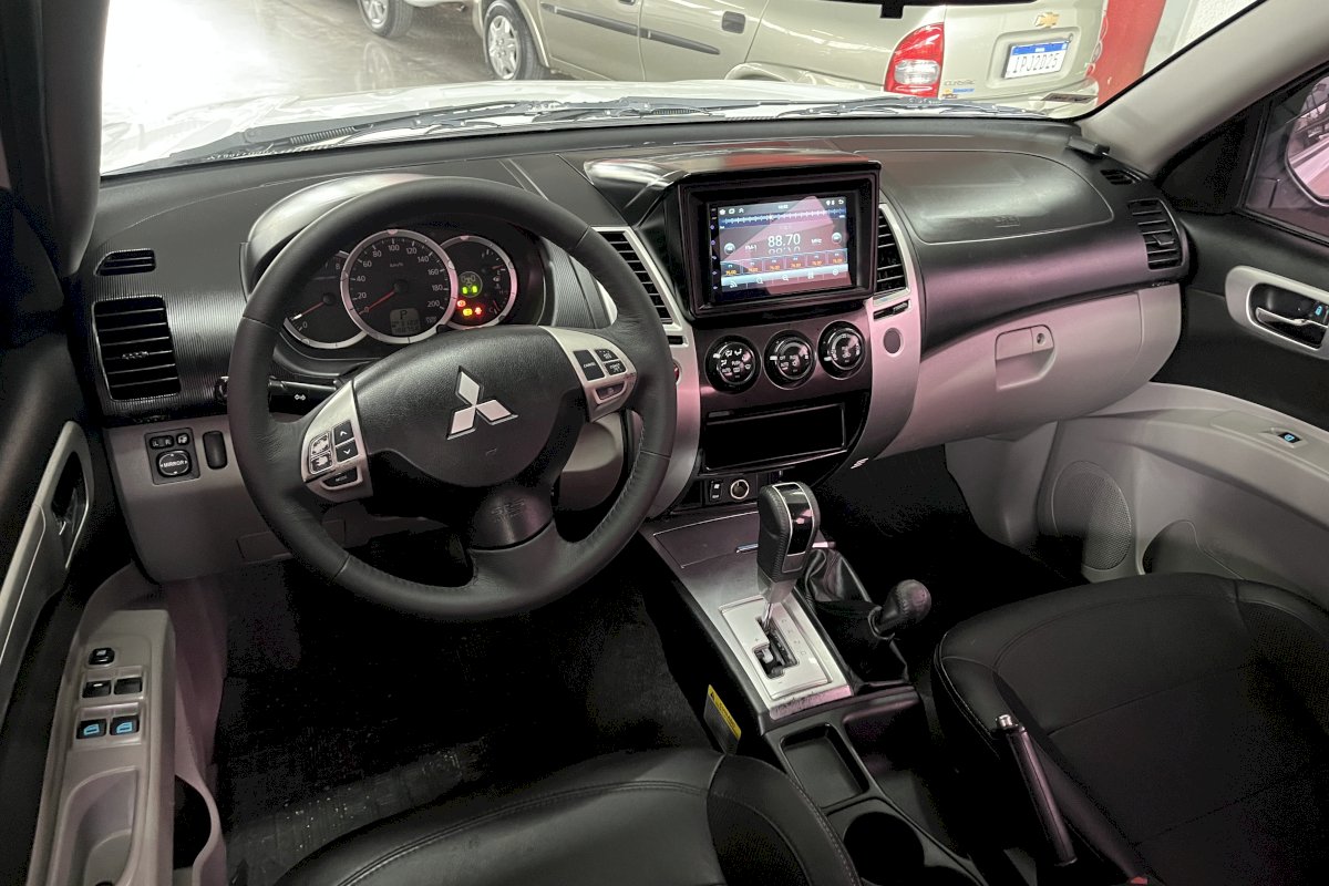Pajero Dakar v6