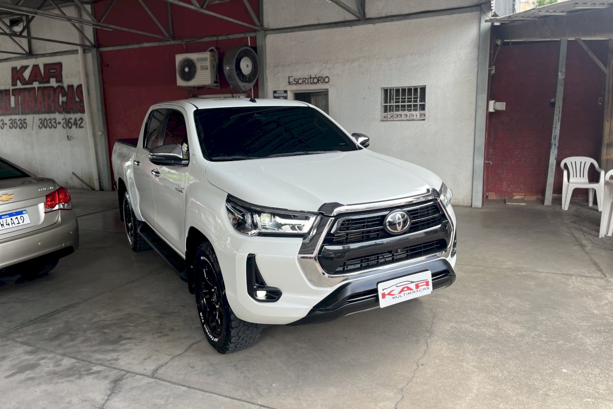 Hilux SRX
