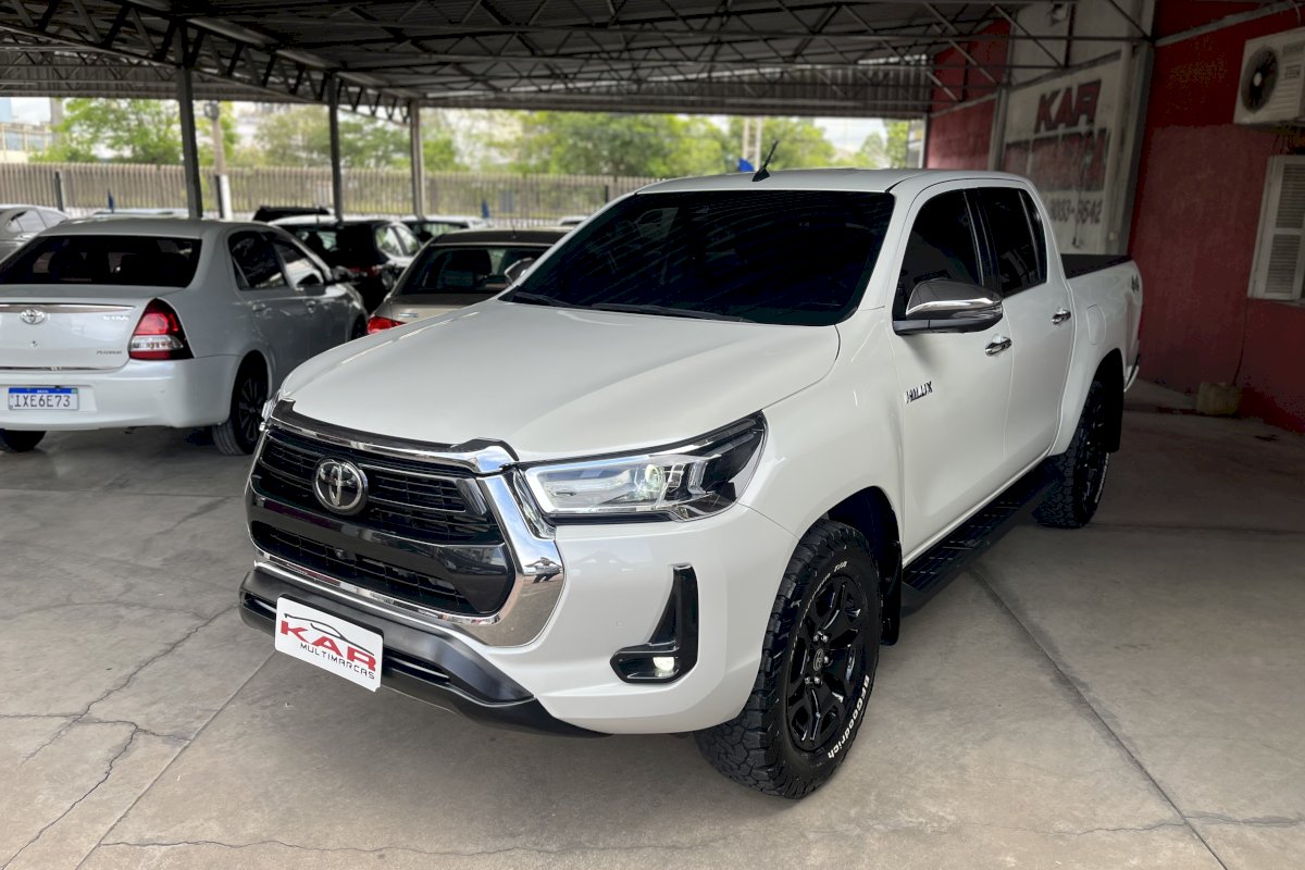 Hilux SRX