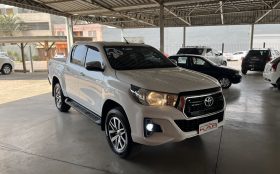 Hilux SR