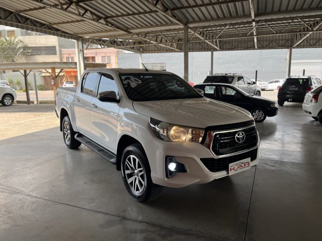 Hilux SR
